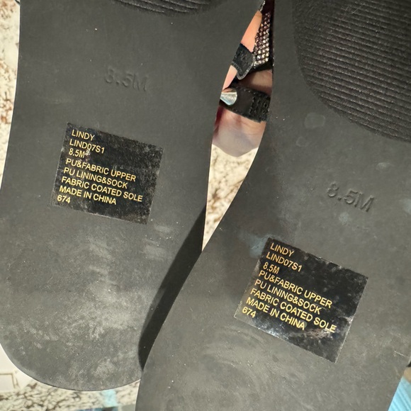 Steve Madden Lindy Sandals 🖤 - Picture 6 of 6